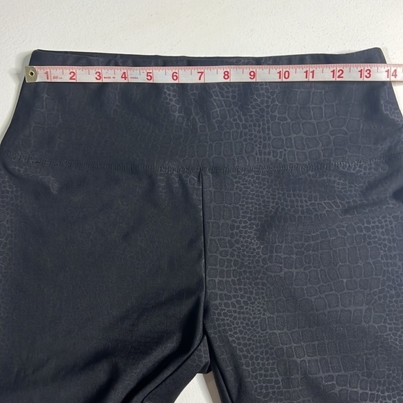 Wild Fable Snake Skin Print Black High Waisted Leggings size M - Picture 9 of 13